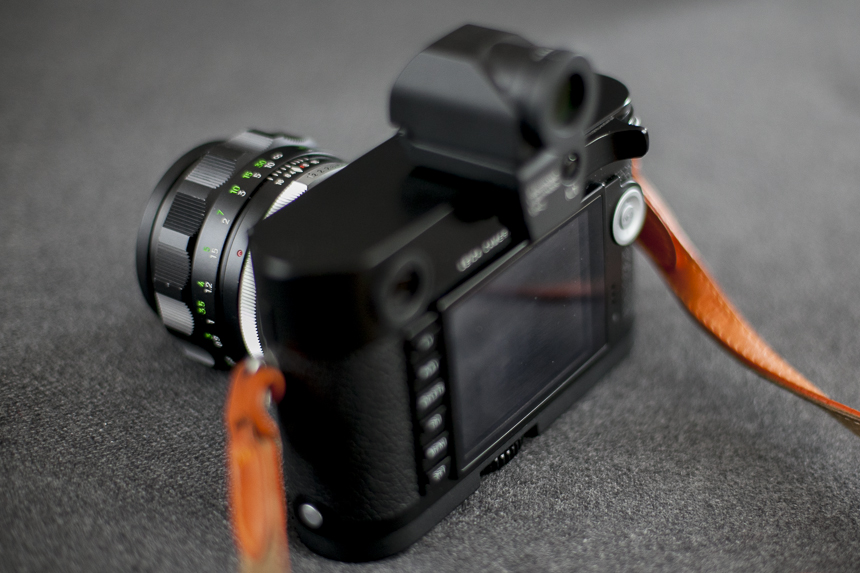 Hey, a thumb rest AND the EVF on your camera at the same time. Can't do that with the Thumbs-up...