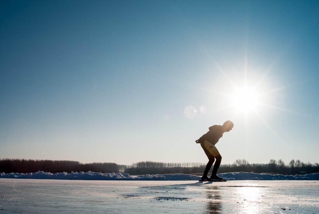 One of the good things about a (relatively) cheap camera, is that you can be a easy with it. This is a selfie, and I wouldn't put my M240 on the ice I think. Well, I would, but most people wouldn't. 