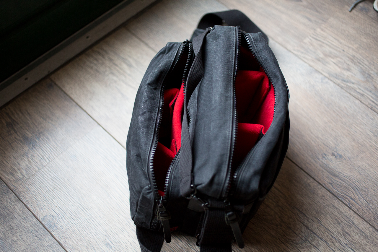 The new Artisan & Artist CLCAM-1000 Camera Bag